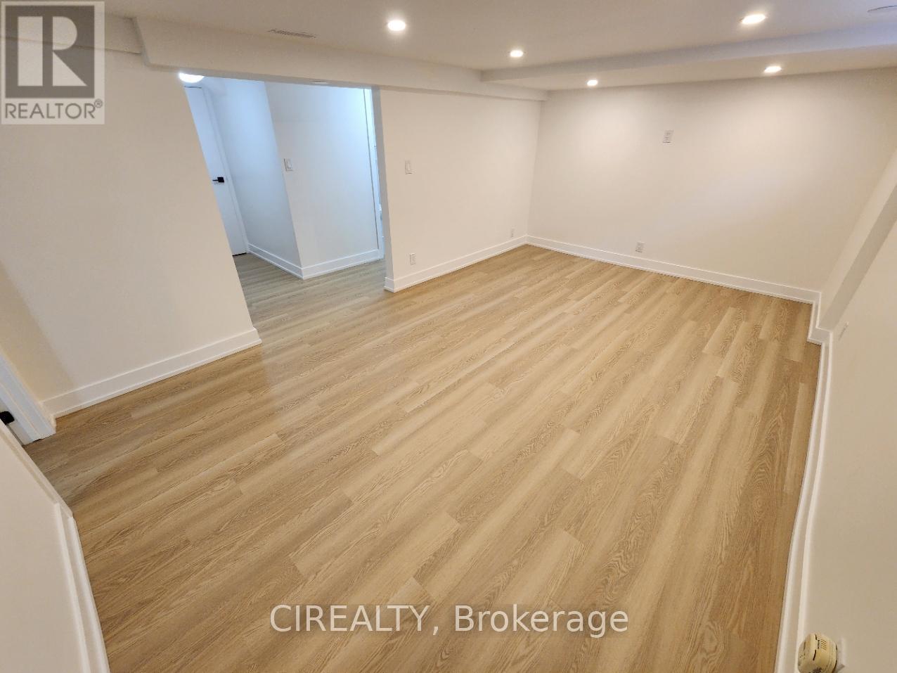 Lower - 31 Bailey Crescent, Aurora, Ontario  L4G 2B2 - Photo 11 - N13031342