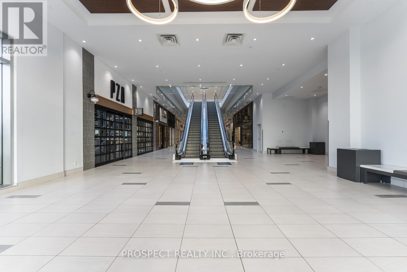 157 - 7777 Weston Road, Vaughan, Ontario  L4L 0G9 - Photo 2 - N13031482