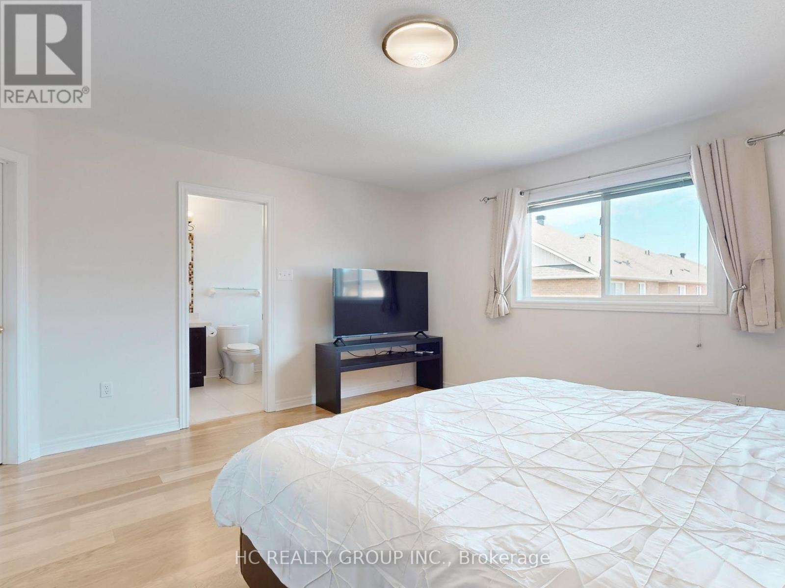 157 Dovetail Drive, Richmond Hill, Ontario  L4E 5A6 - Photo 14 - N13031484