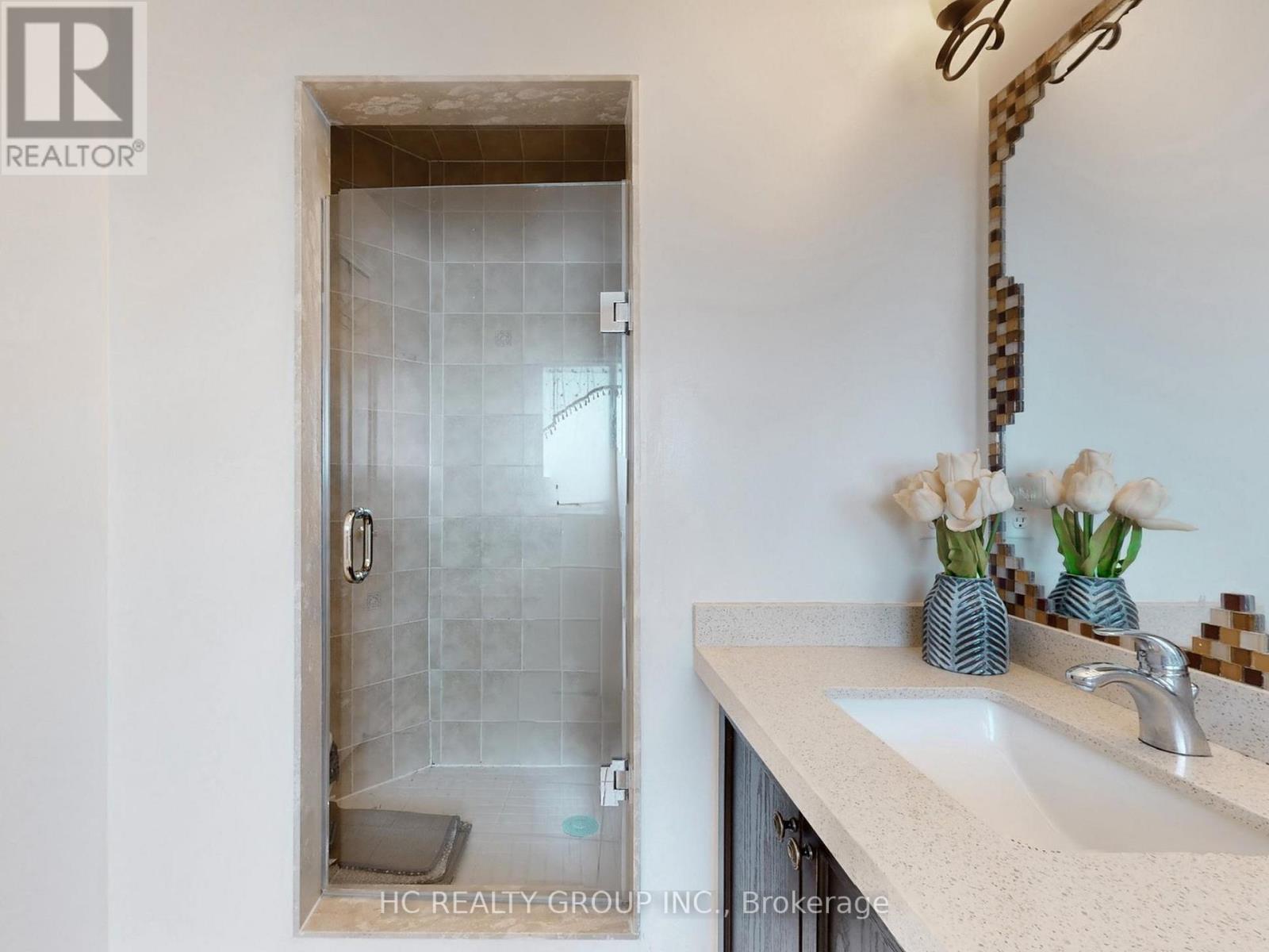 157 Dovetail Drive, Richmond Hill, Ontario  L4E 5A6 - Photo 16 - N13031484