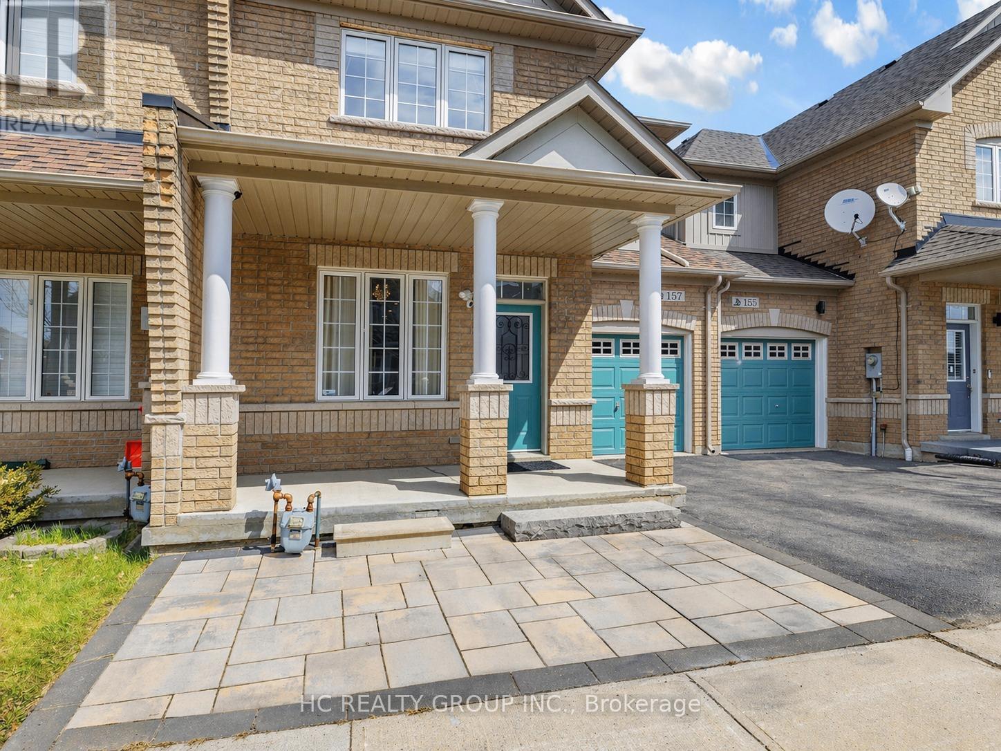 157 Dovetail Drive, Richmond Hill, Ontario  L4E 5A6 - Photo 2 - N13031484