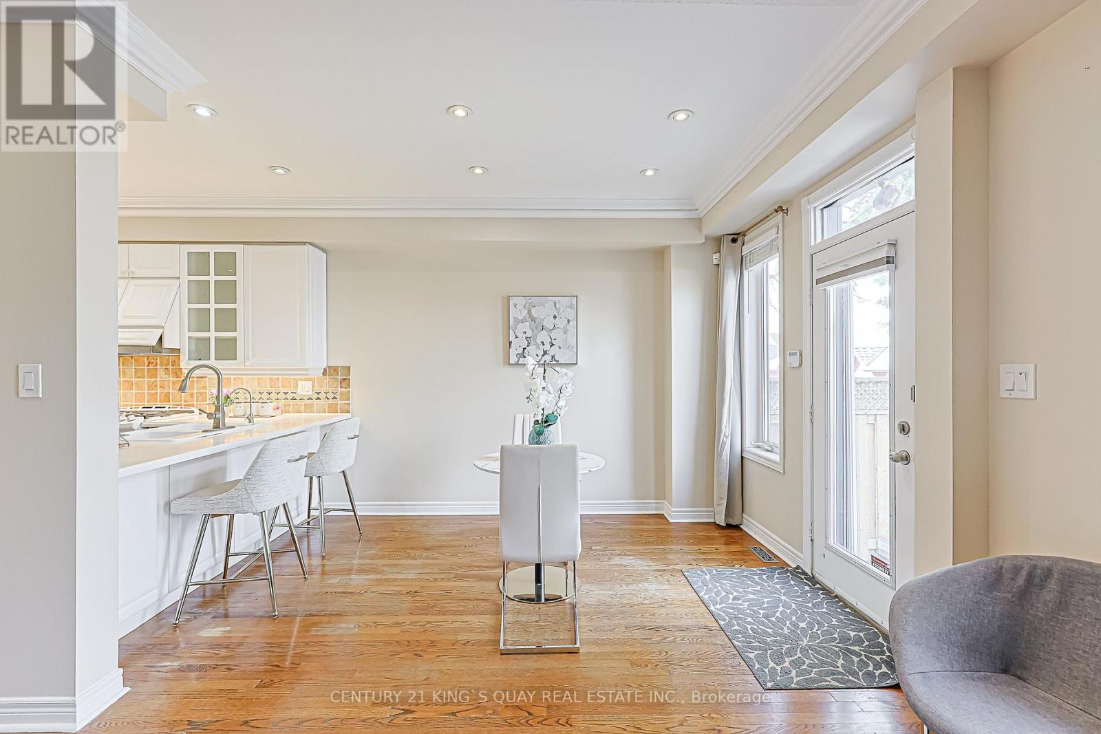 15 Queens Plate Drive, Markham, Ontario  L6C 2A9 - Photo 6 - N13031486