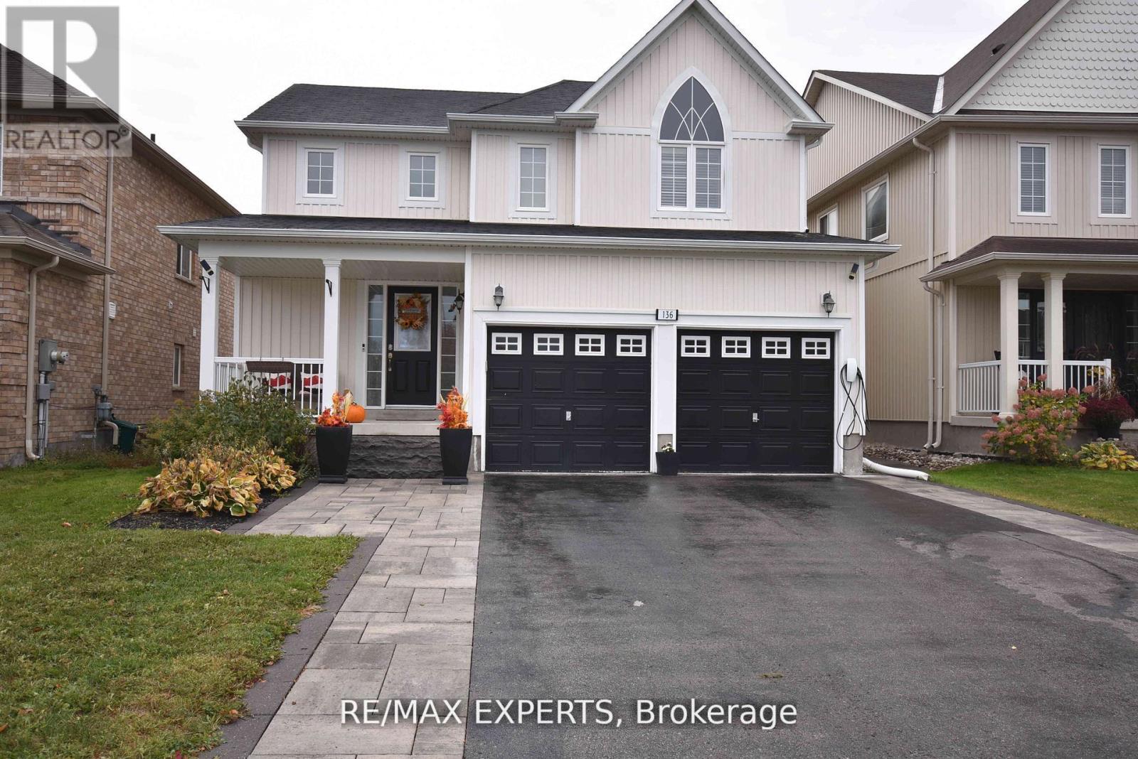 136 DONALD STEWART CRESCENT, East Gwillimbury, Ontario