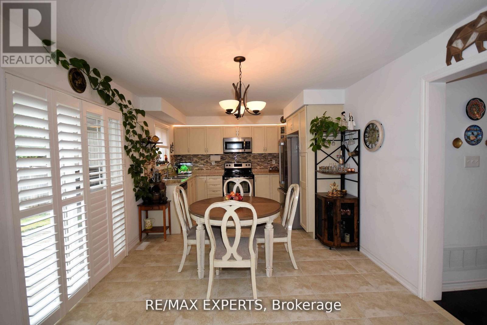 136 Donald Stewart Crescent, East Gwillimbury (Mt Albert), Ontario  L0G 1M0 - Photo 10 - N13031506