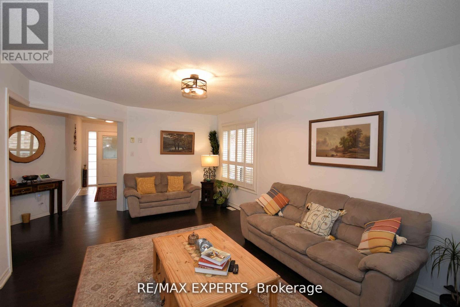 136 Donald Stewart Crescent, East Gwillimbury (Mt Albert), Ontario  L0G 1M0 - Photo 7 - N13031506