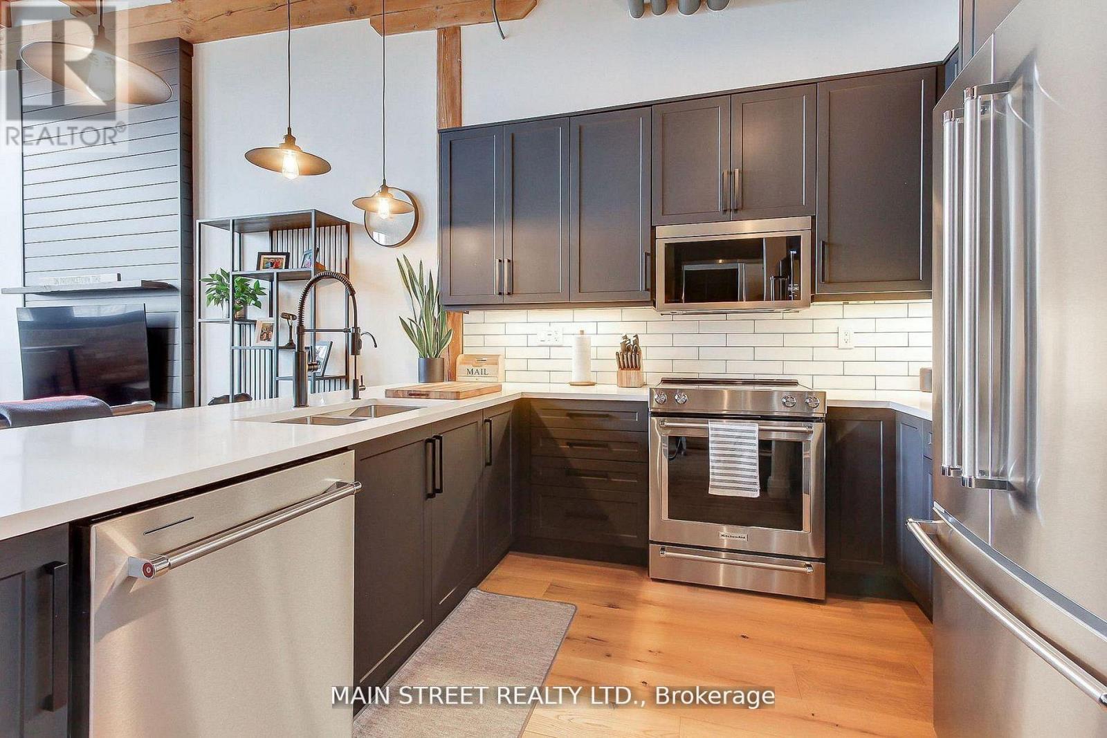 310 - 543 Timothy Street W, Newmarket (Central Newmarket), Ontario  L3Y 1R1 - Photo 10 - N13031564