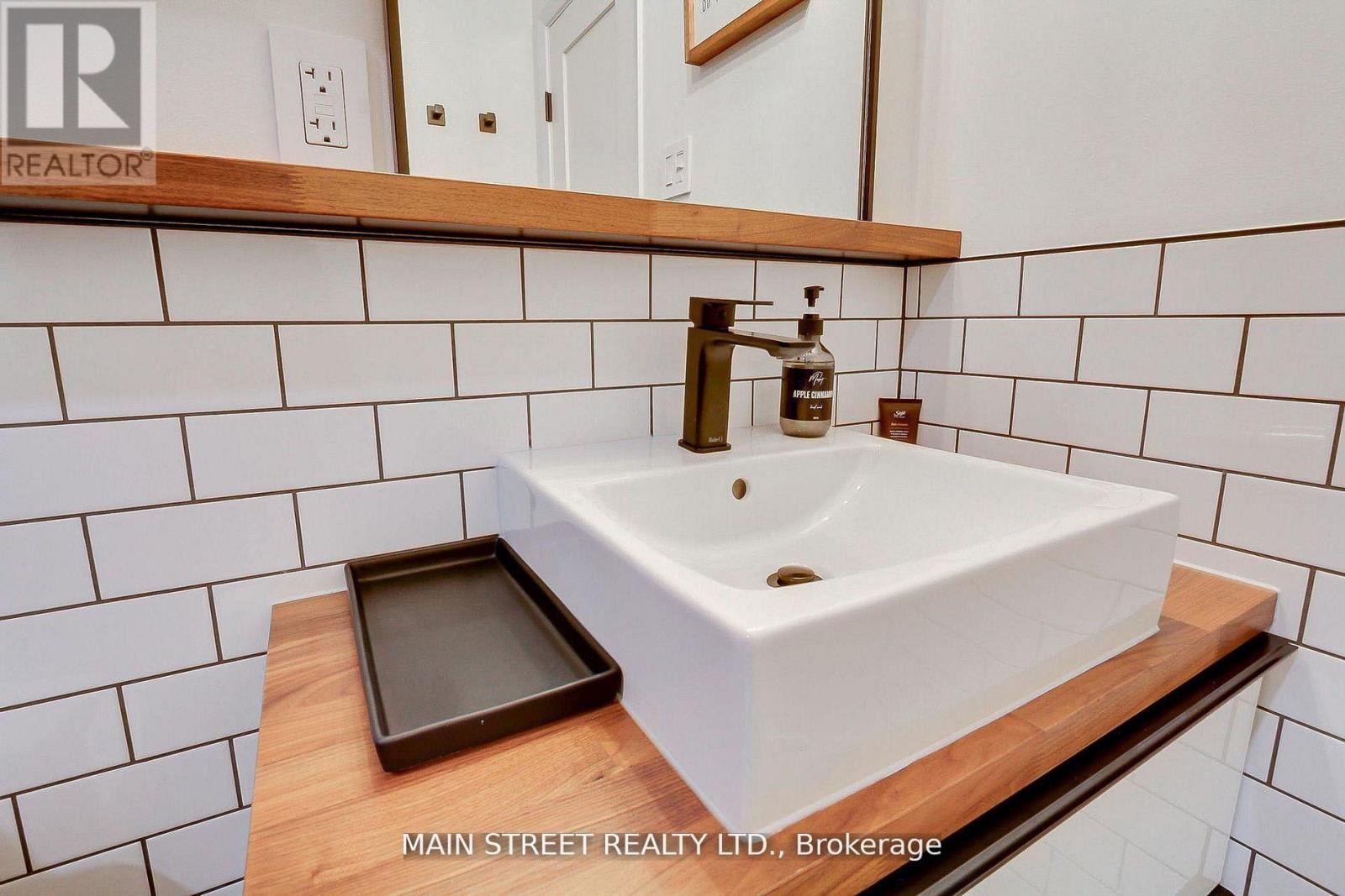 310 - 543 Timothy Street W, Newmarket (Central Newmarket), Ontario  L3Y 1R1 - Photo 27 - N13031564