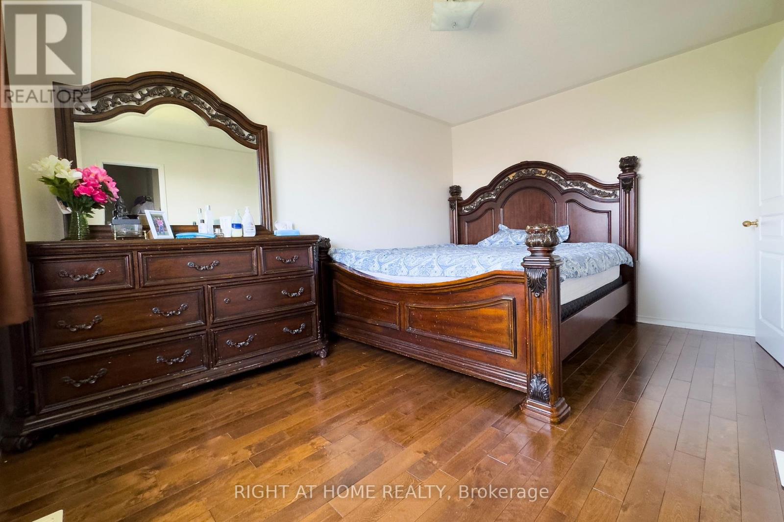 68 Trevino Circle, Barrie, Ontario  L4M 6T9 - Photo 7 - S13031352