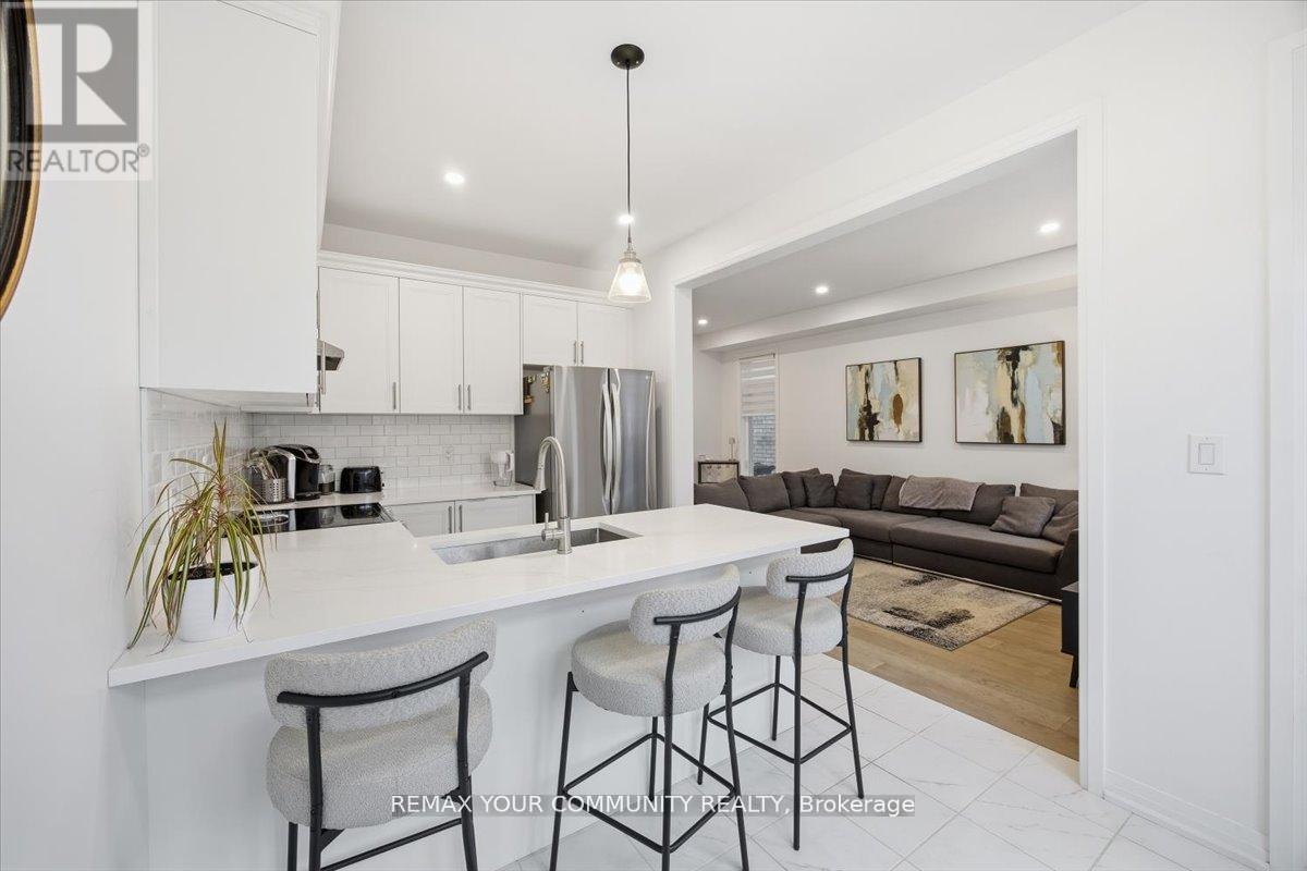 76 Sagewood Avenue, Barrie, Ontario  L9J 0K5 - Photo 11 - S13031364