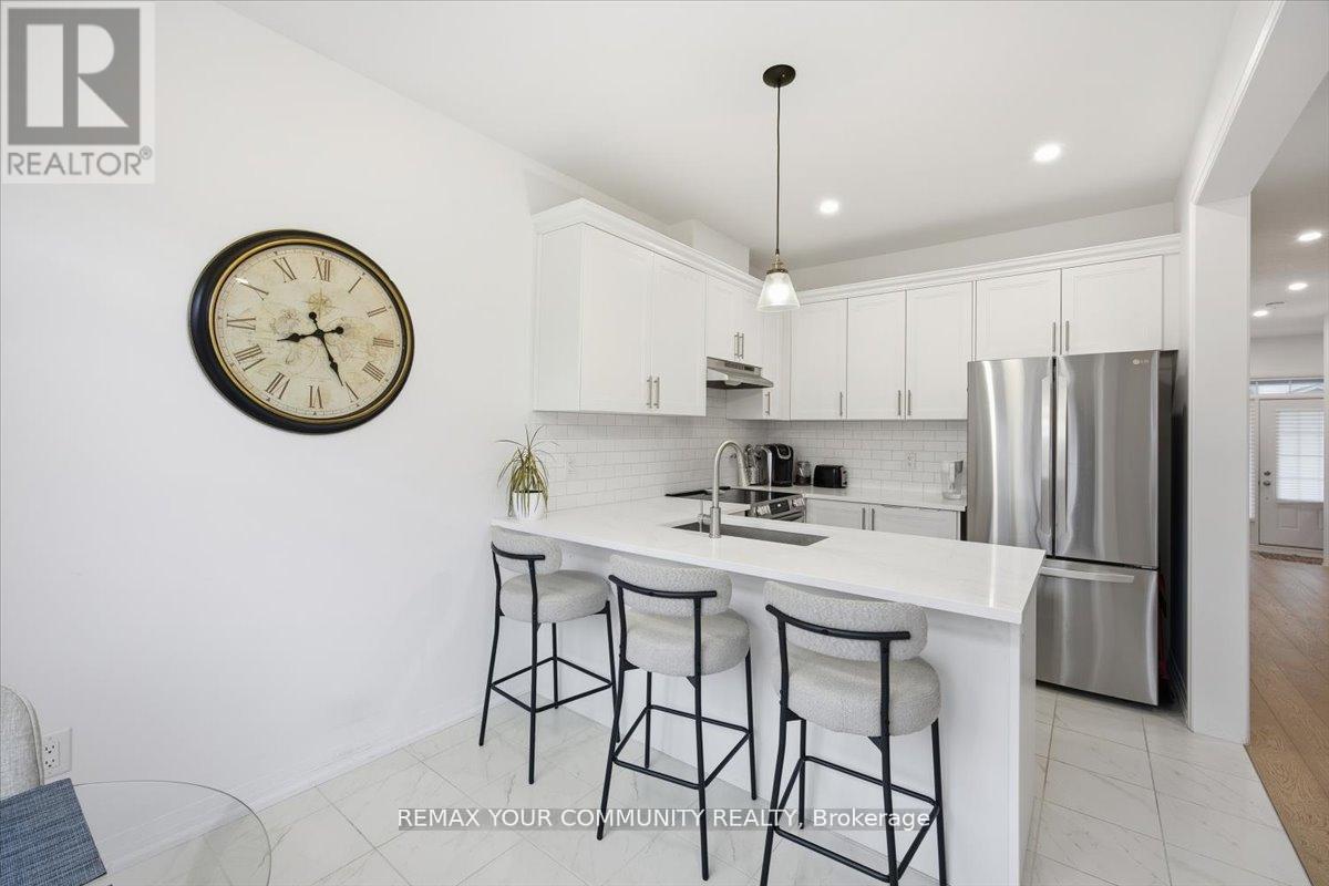 76 Sagewood Avenue, Barrie, Ontario  L9J 0K5 - Photo 12 - S13031364