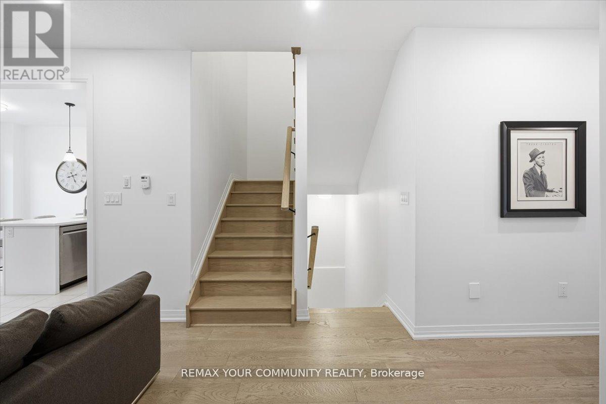 76 Sagewood Avenue, Barrie, Ontario  L9J 0K5 - Photo 14 - S13031364