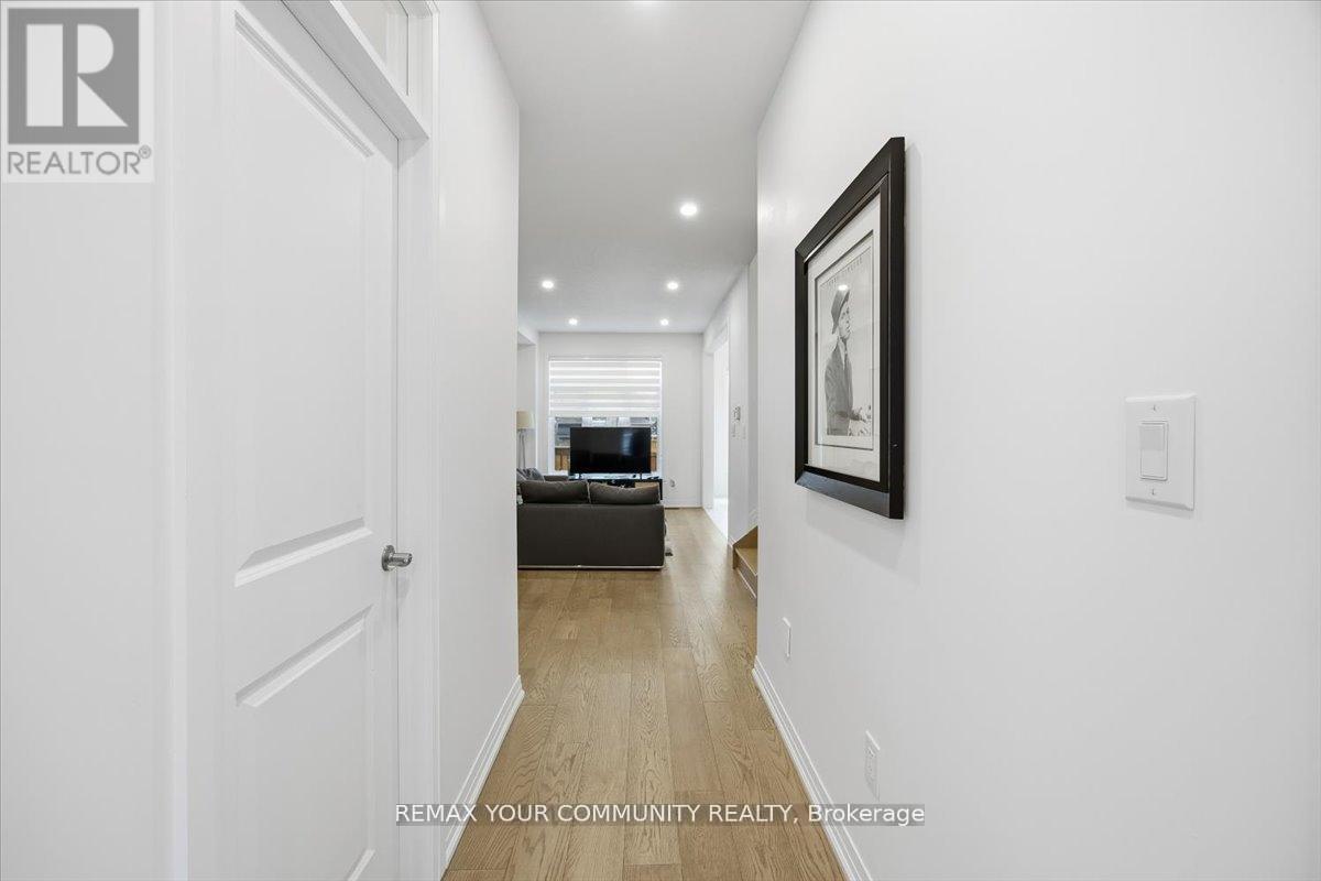 76 Sagewood Avenue, Barrie, Ontario  L9J 0K5 - Photo 4 - S13031364