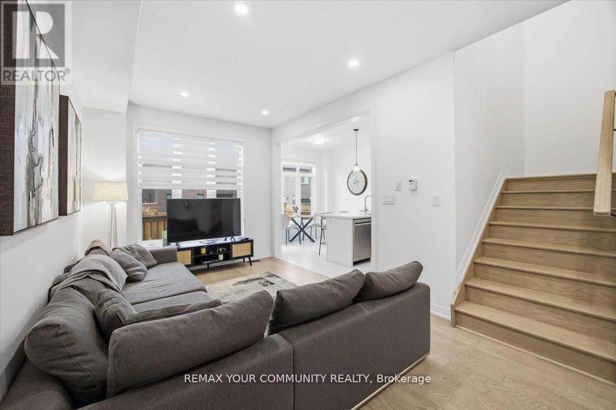 76 Sagewood Avenue, Barrie, Ontario  L9J 0K5 - Photo 6 - S13031364