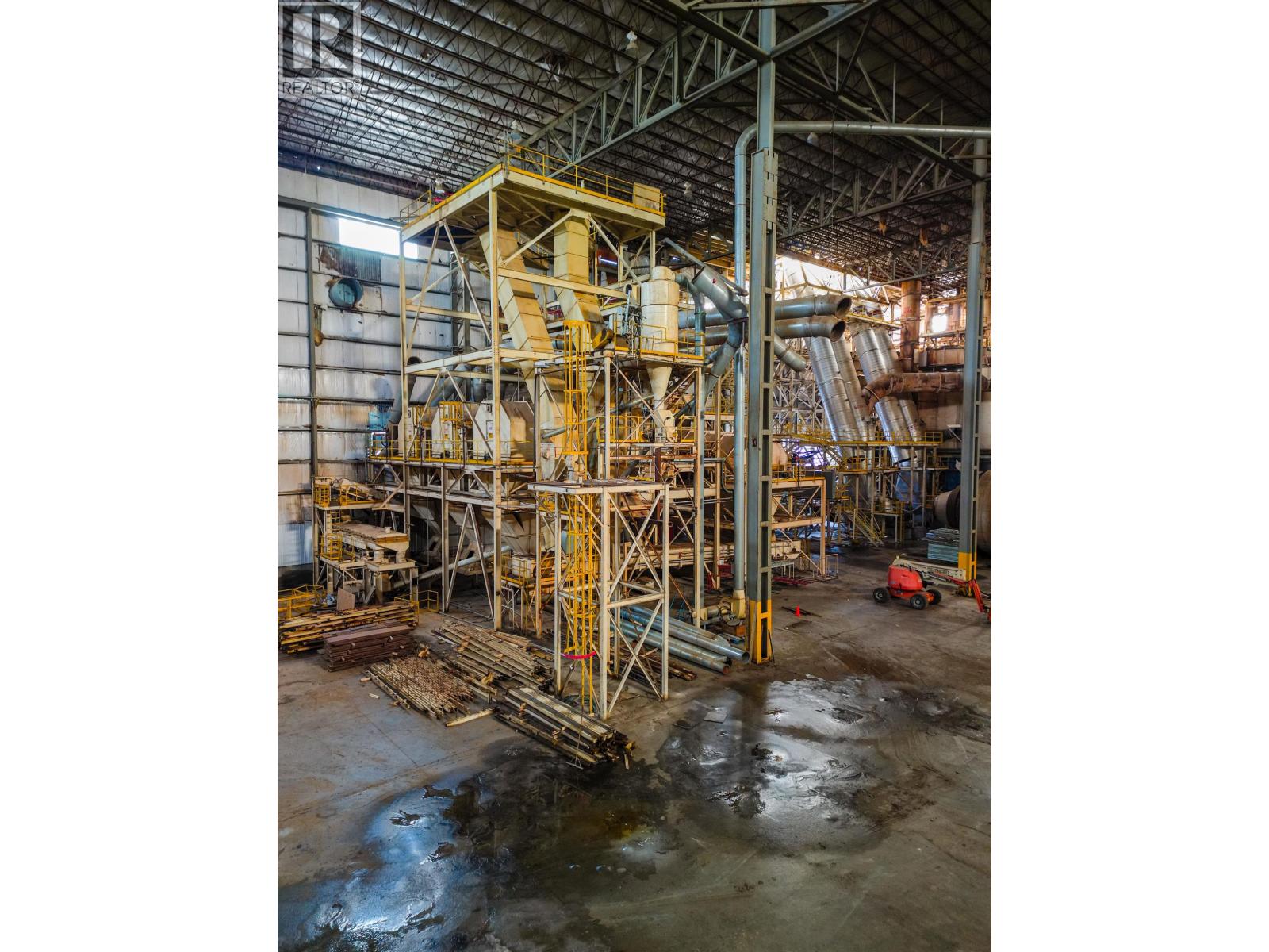 2843 Alaska Highway, Fort Nelson, British Columbia  V0C 1R0 - Photo 14 - C8077882