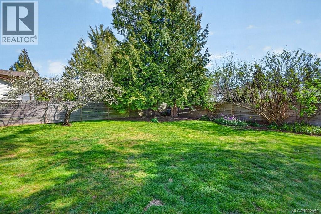 642 Somenos Dr, Comox, British Columbia  V9M 1B5 - Photo 35 - 1032959