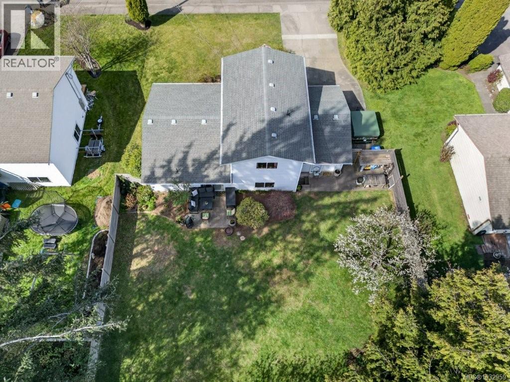 642 Somenos Dr, Comox, British Columbia  V9M 1B5 - Photo 44 - 1032959