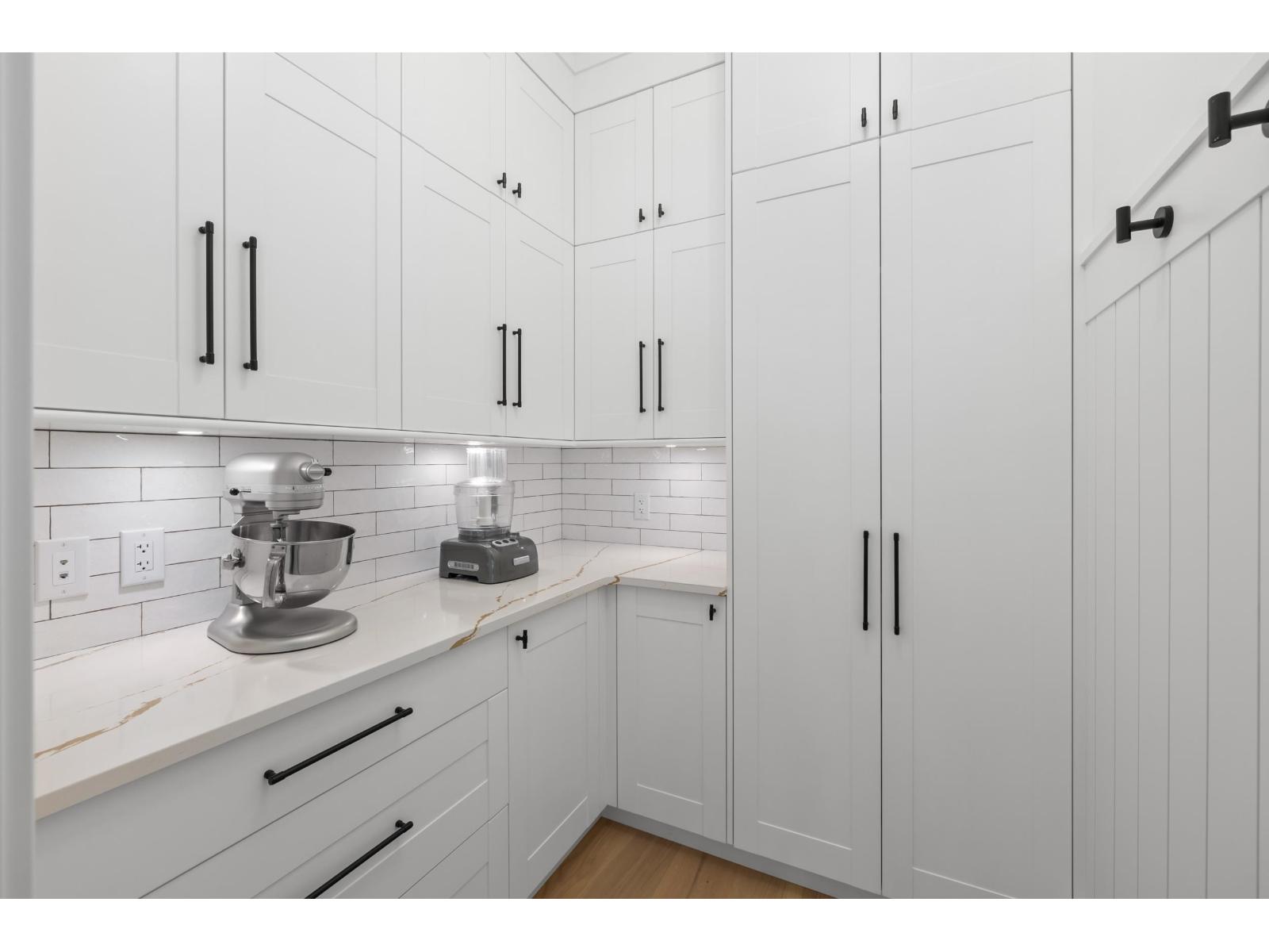 2422 Christopherson Road, Surrey, British Columbia  V4A 5W2 - Photo 11 - R3114591