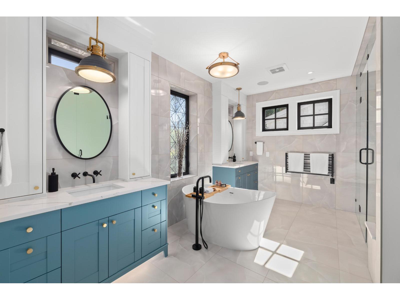 2422 Christopherson Road, Surrey, British Columbia  V4A 5W2 - Photo 13 - R3114591