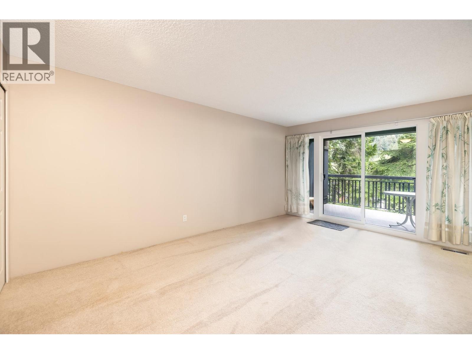 1135 Heritage Boulevard, North Vancouver, British Columbia  V7J 3G8 - Photo 10 - R3111747