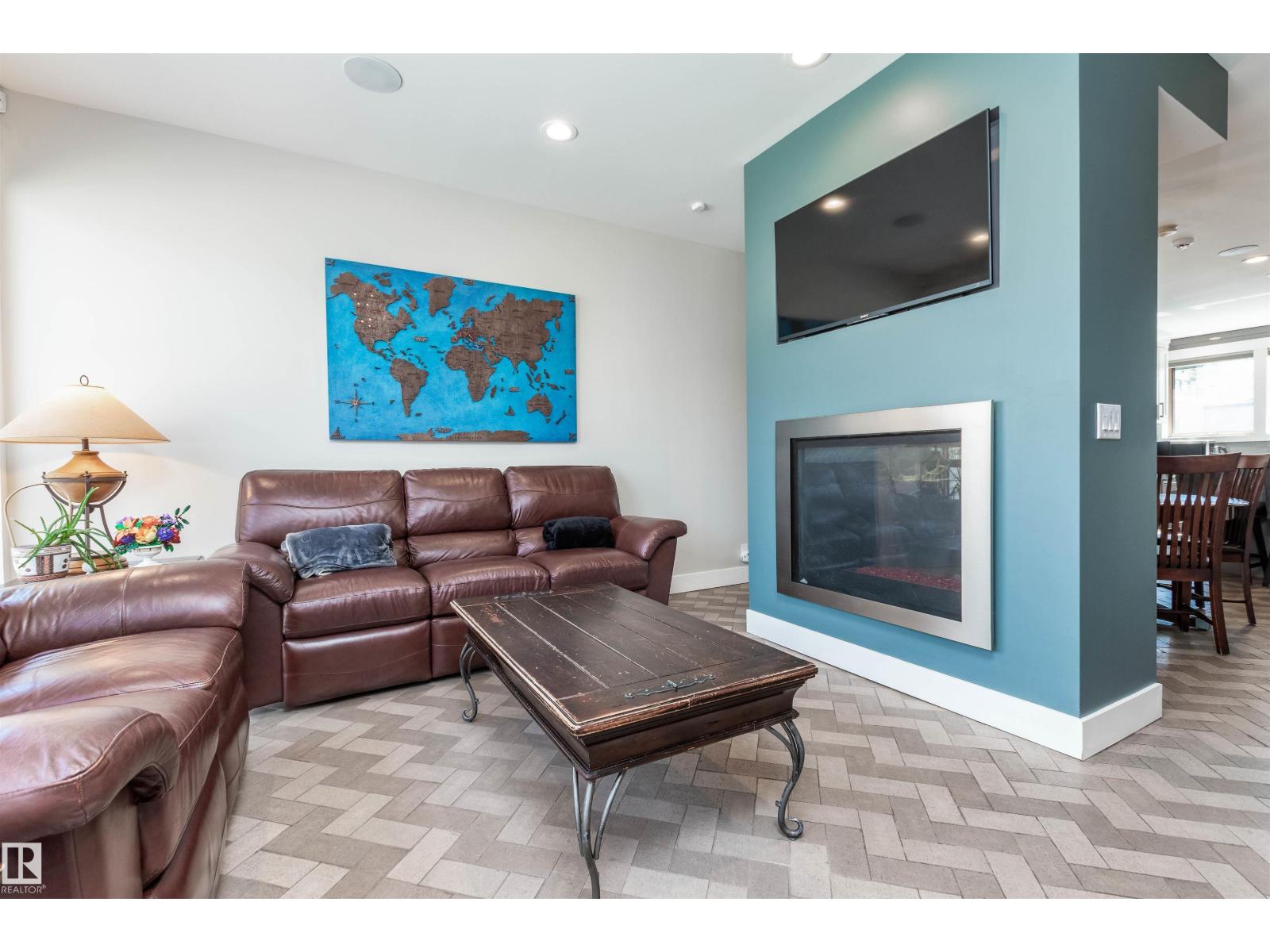 9629 84 Av Nw, Edmonton, Alberta  T6C 1E7 - Photo 4 - E4483537