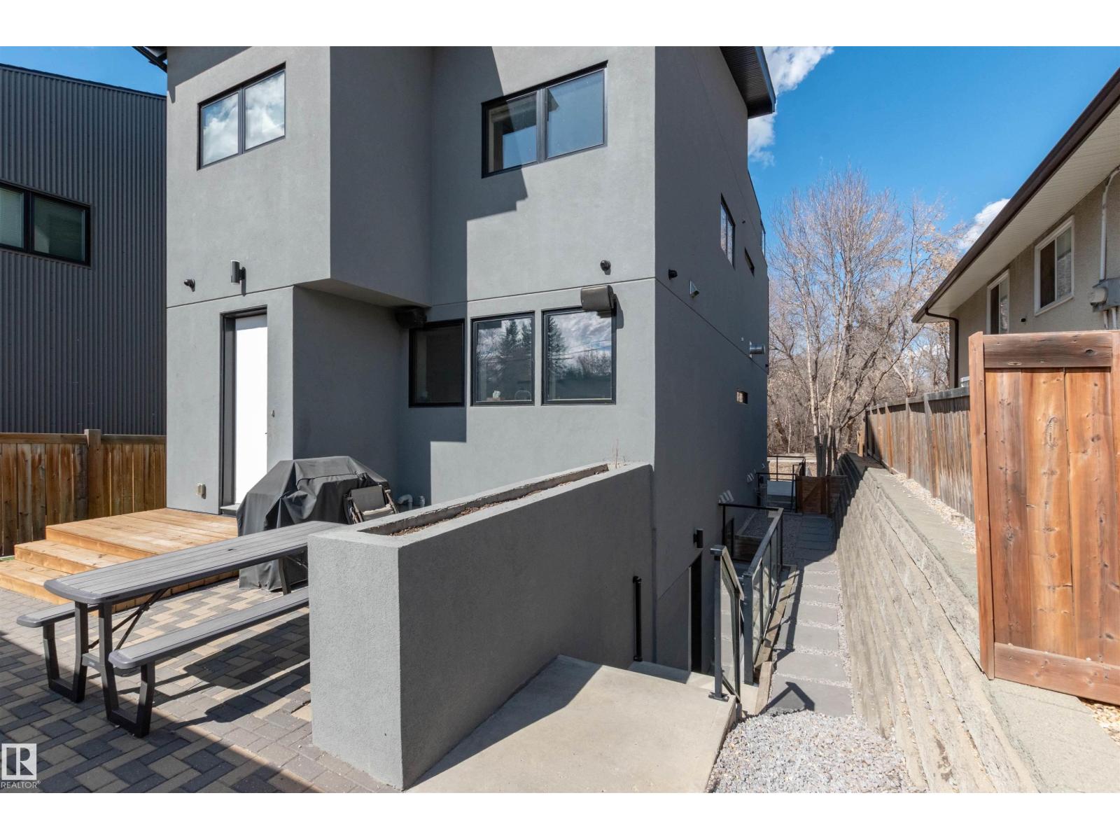 9629 84 Av Nw, Edmonton, Alberta  T6C 1E7 - Photo 57 - E4483537