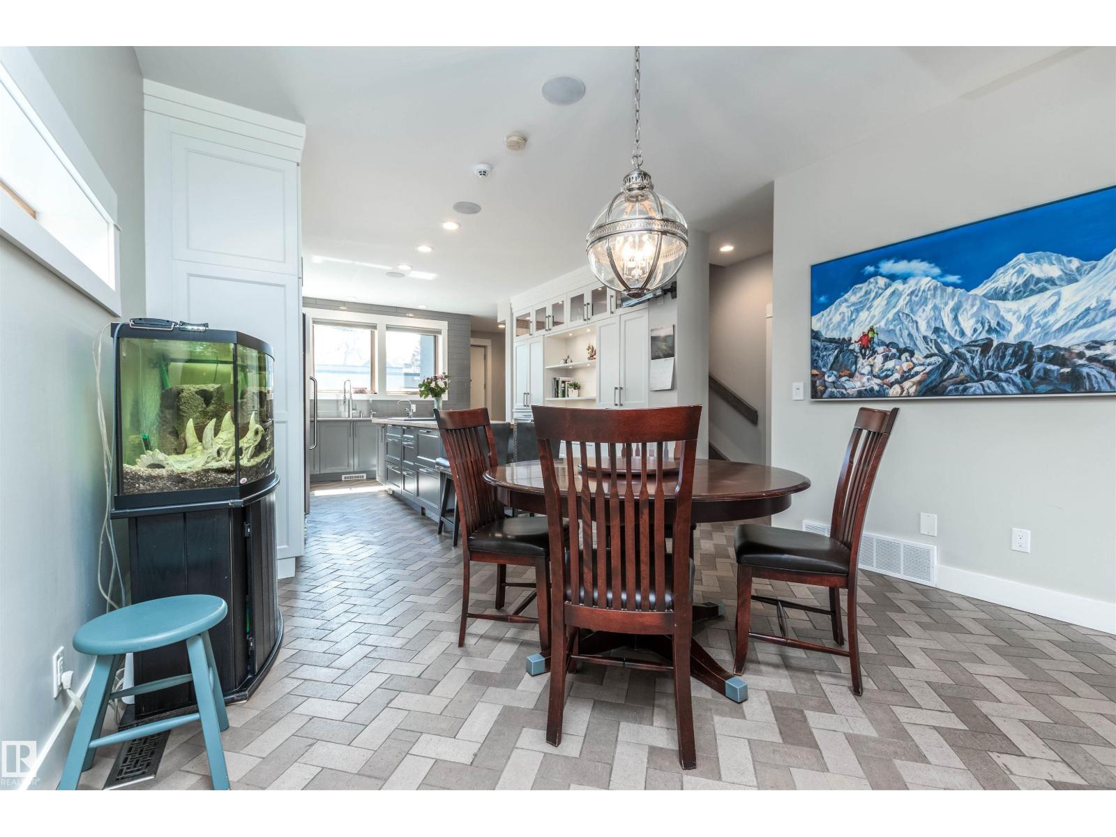 9629 84 Av Nw, Edmonton, Alberta  T6C 1E7 - Photo 7 - E4483537