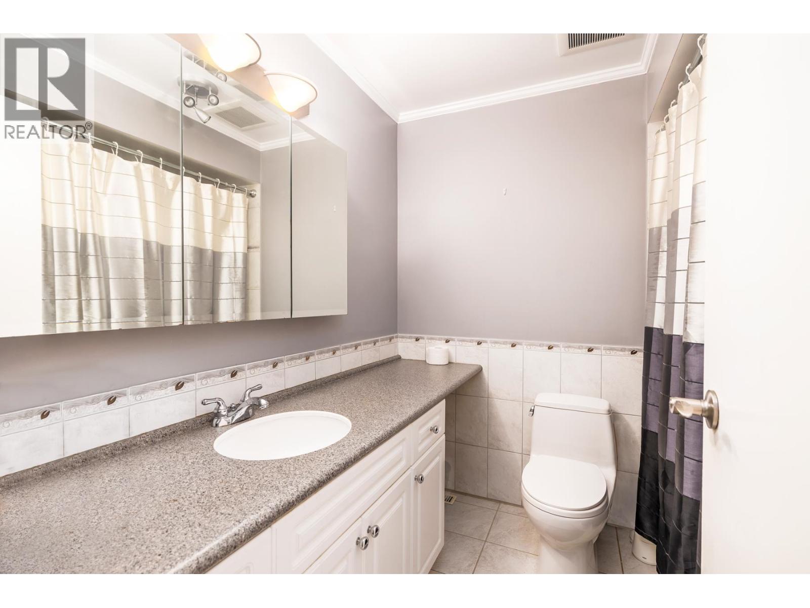 1135 Heritage Boulevard, North Vancouver, British Columbia  V7J 3G8 - Photo 17 - R3111747