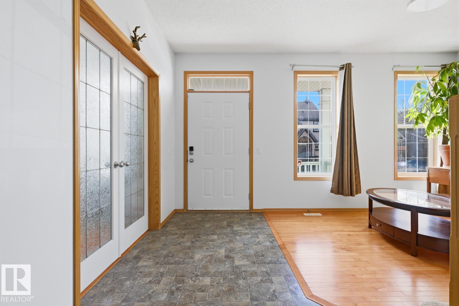 9904 144 Av Nw, Edmonton, Alberta  T5E 6M5 - Photo 11 - E4483532