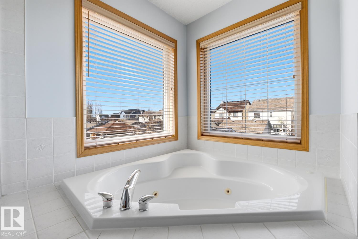 9904 144 Av Nw, Edmonton, Alberta  T5E 6M5 - Photo 20 - E4483532