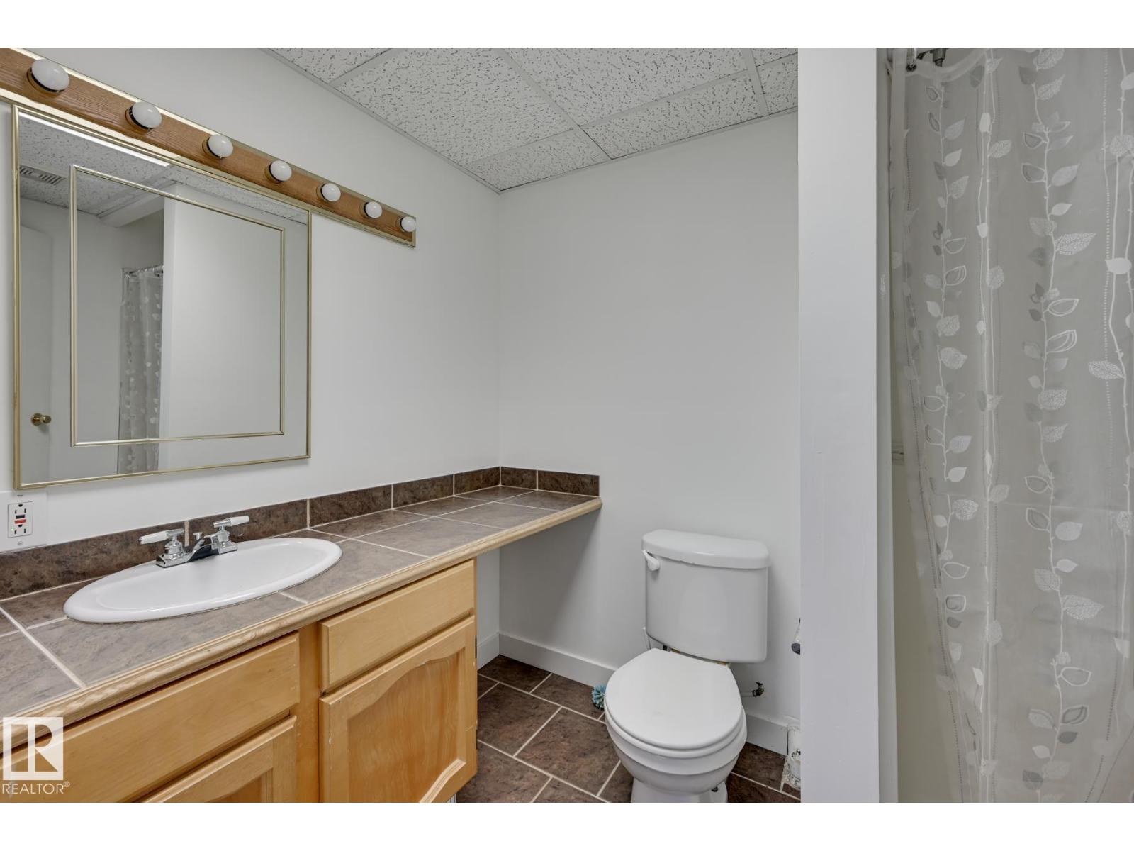 10634 158 Av Nw, Edmonton, Alberta  T5X 4H5 - Photo 28 - E4483536