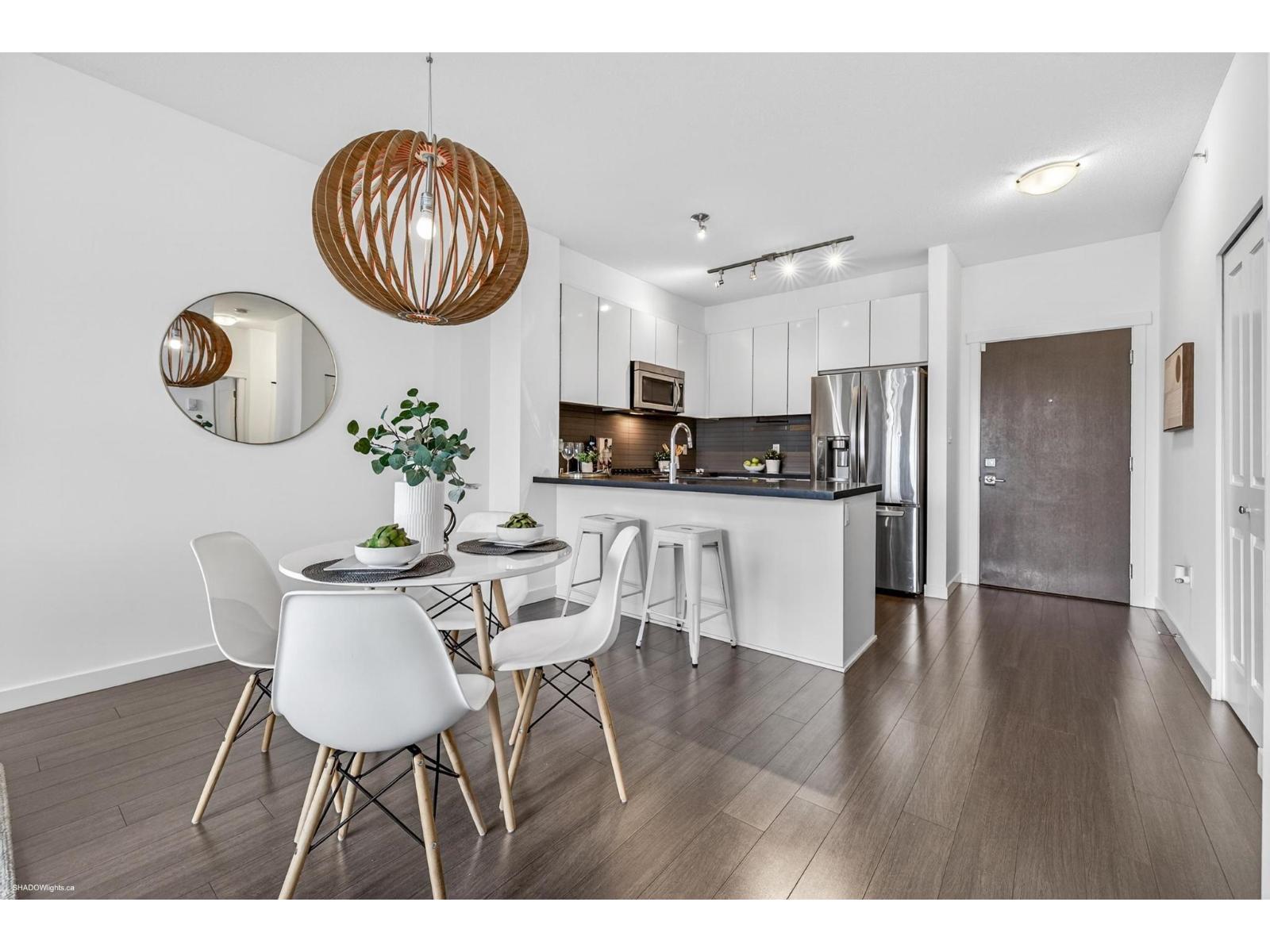 430 15168 33 Avenue, Surrey, British Columbia  V3Z 0N7 - Photo 2 - R3113881