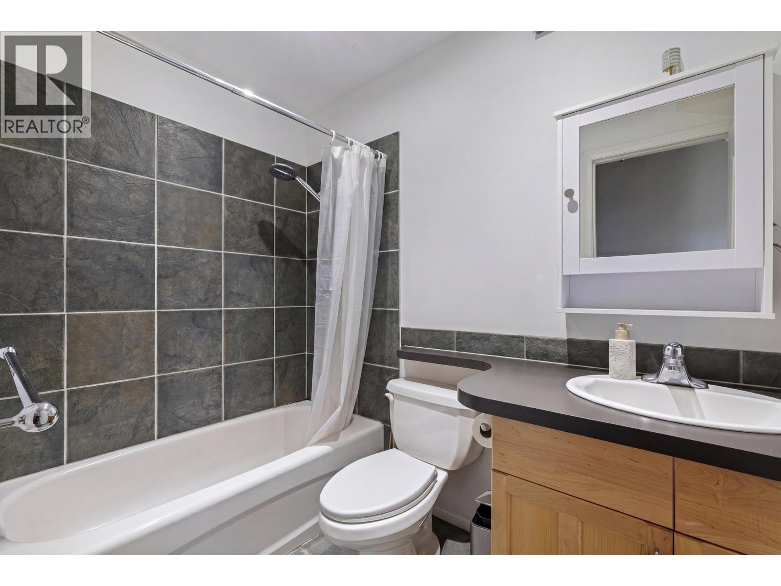 306 1345 W 4th Avenue, Vancouver, British Columbia  V6H 3Y8 - Photo 5 - R3114436