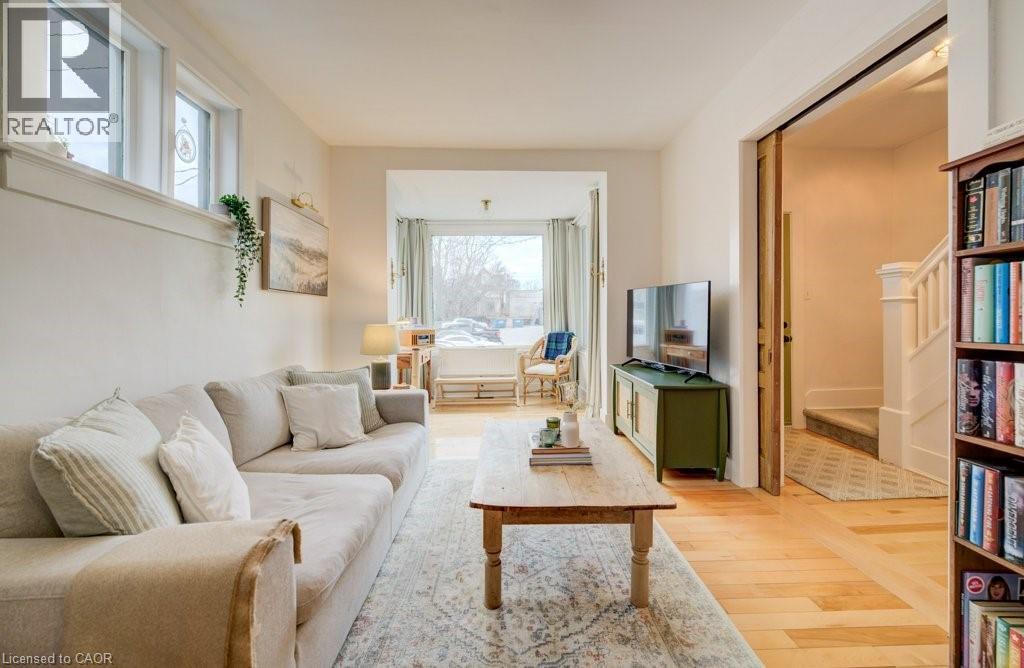 8 Spring Street E, Waterloo, Ontario  N2J 2L8 - Photo 8 - 40823288