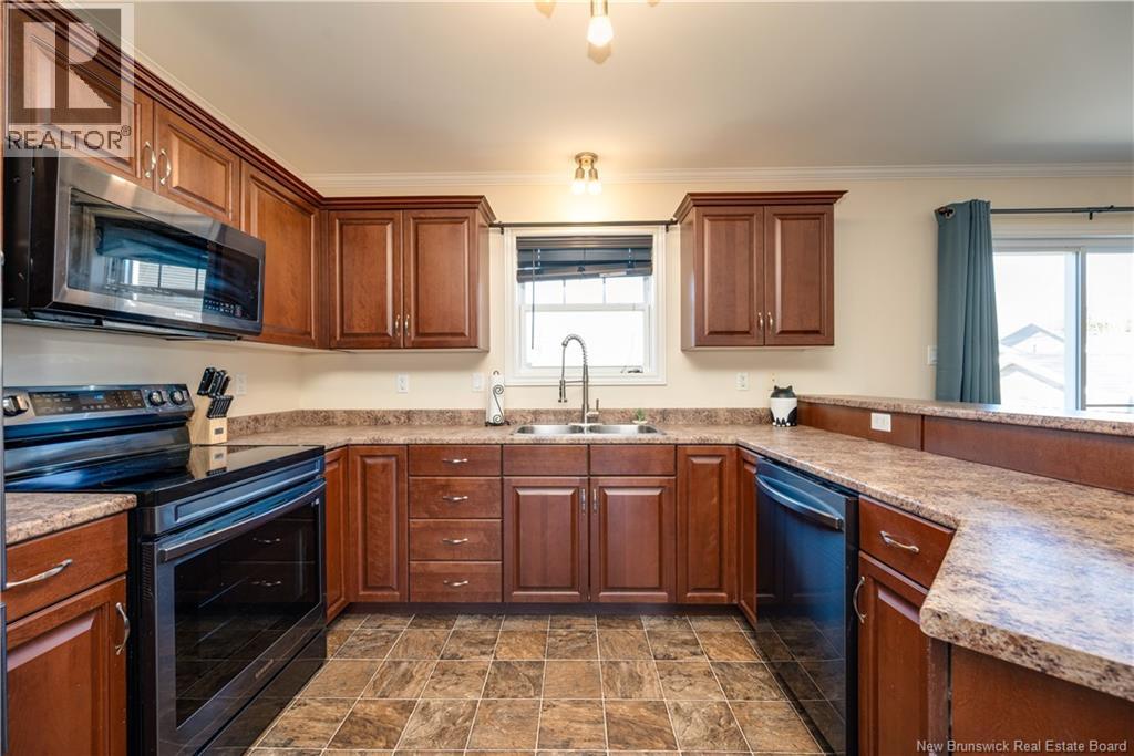 28 Crowbush Crescent, Moncton, New Brunswick  E1G 0G9 - Photo 8 - NB137661