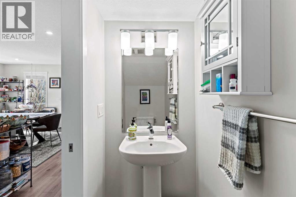 310 Seton Circle Se, Calgary, Alberta  T3M 3H1 - Photo 7 - A2301989