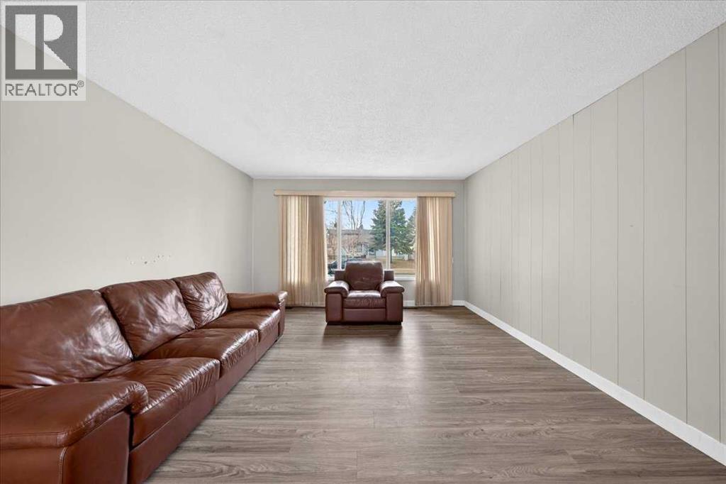 4748 Rundlehorn Drive Ne, Calgary, Alberta  t1y 2n4 - Photo 12 - A2302030