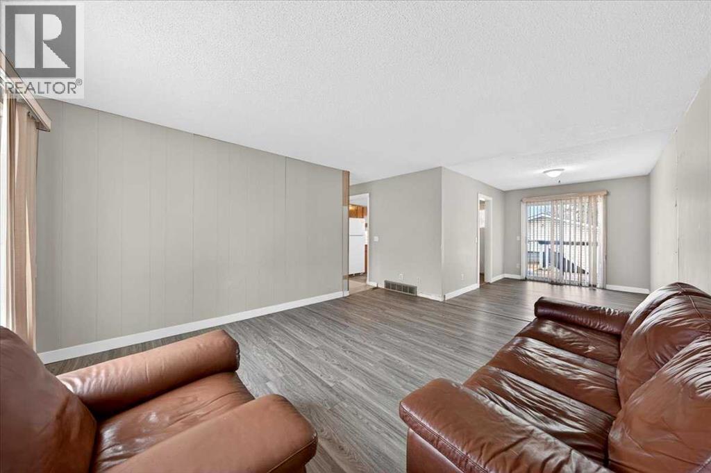 4748 Rundlehorn Drive Ne, Calgary, Alberta  t1y 2n4 - Photo 10 - A2302030