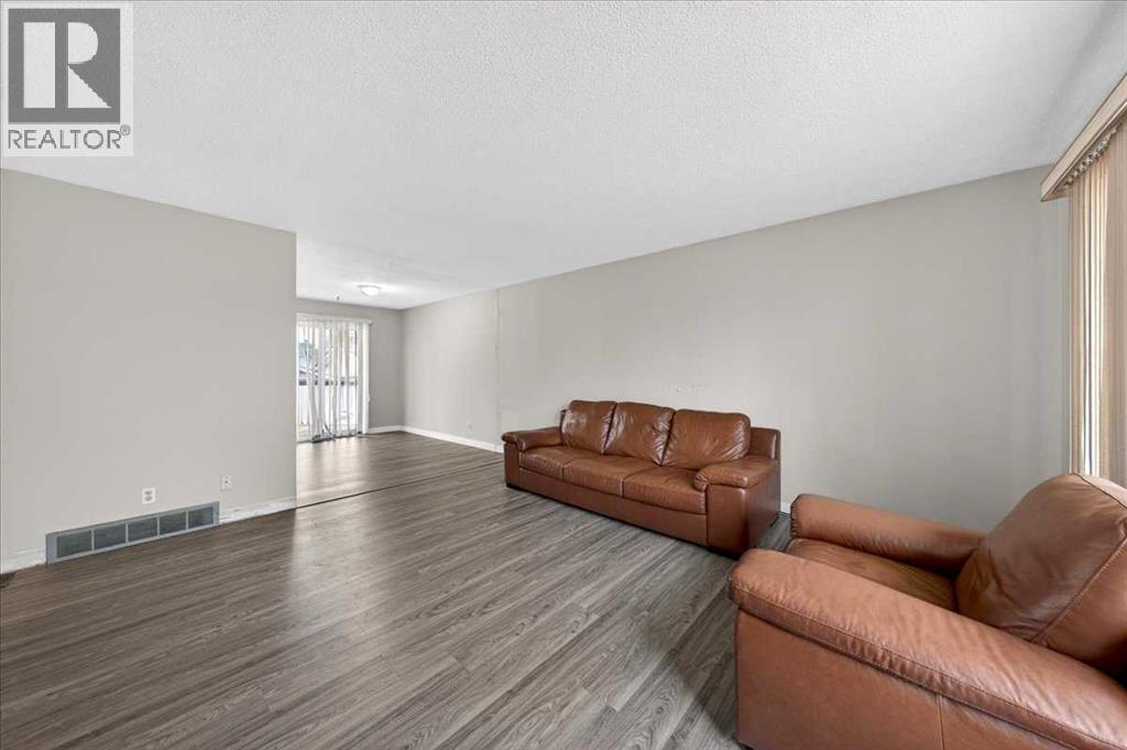 4748 Rundlehorn Drive Ne, Calgary, Alberta  t1y 2n4 - Photo 9 - A2302030