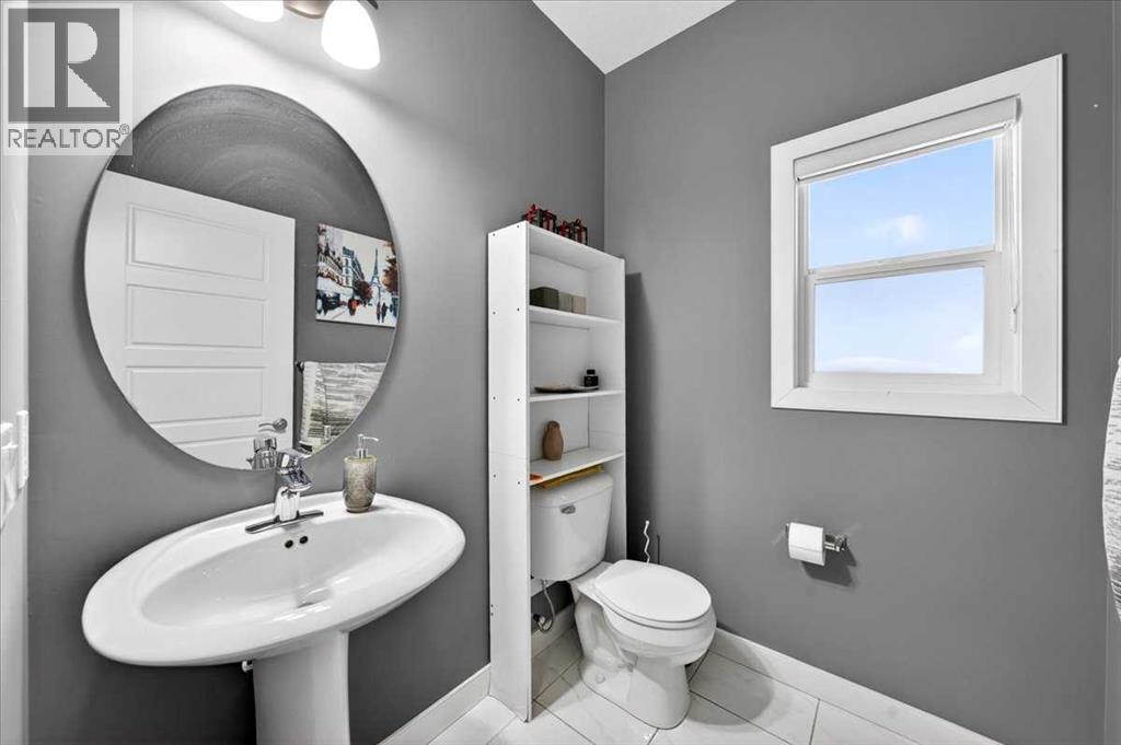 72 Redstone Drive Ne, Calgary, Alberta  t3n 0n2 - Photo 9 - A2302604