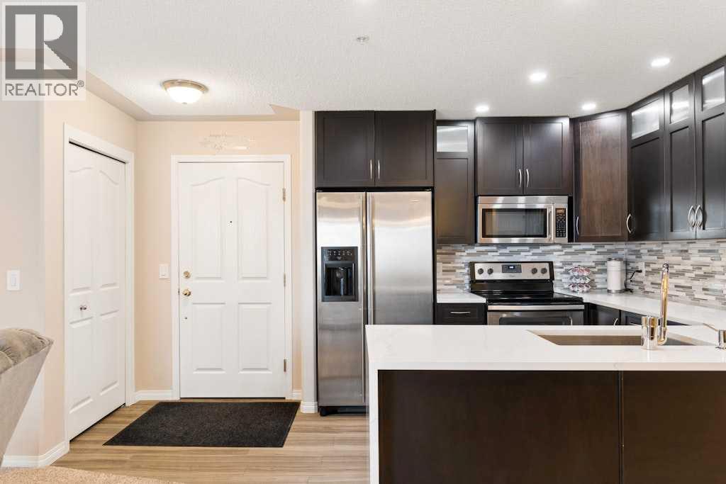 202, 345 Rocky Vista Park Nw, Calgary, Alberta  T3G 5K6 - Photo 2 - A2303641