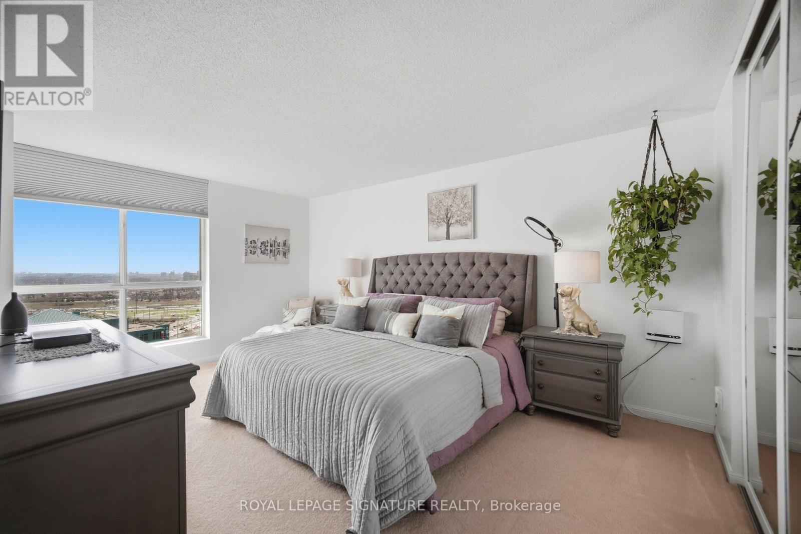 2310 - 55 Kingsbridge Garden Circle, Mississauga, Ontario  L5R 1Y1 - Photo 15 - W13031368