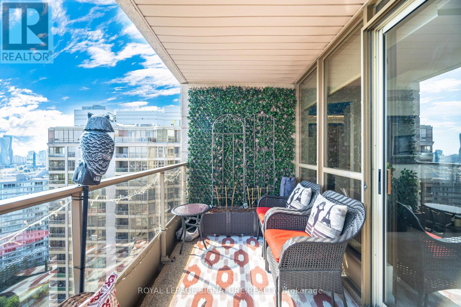 2310 - 55 Kingsbridge Garden Circle, Mississauga, Ontario  L5R 1Y1 - Photo 26 - W13031368