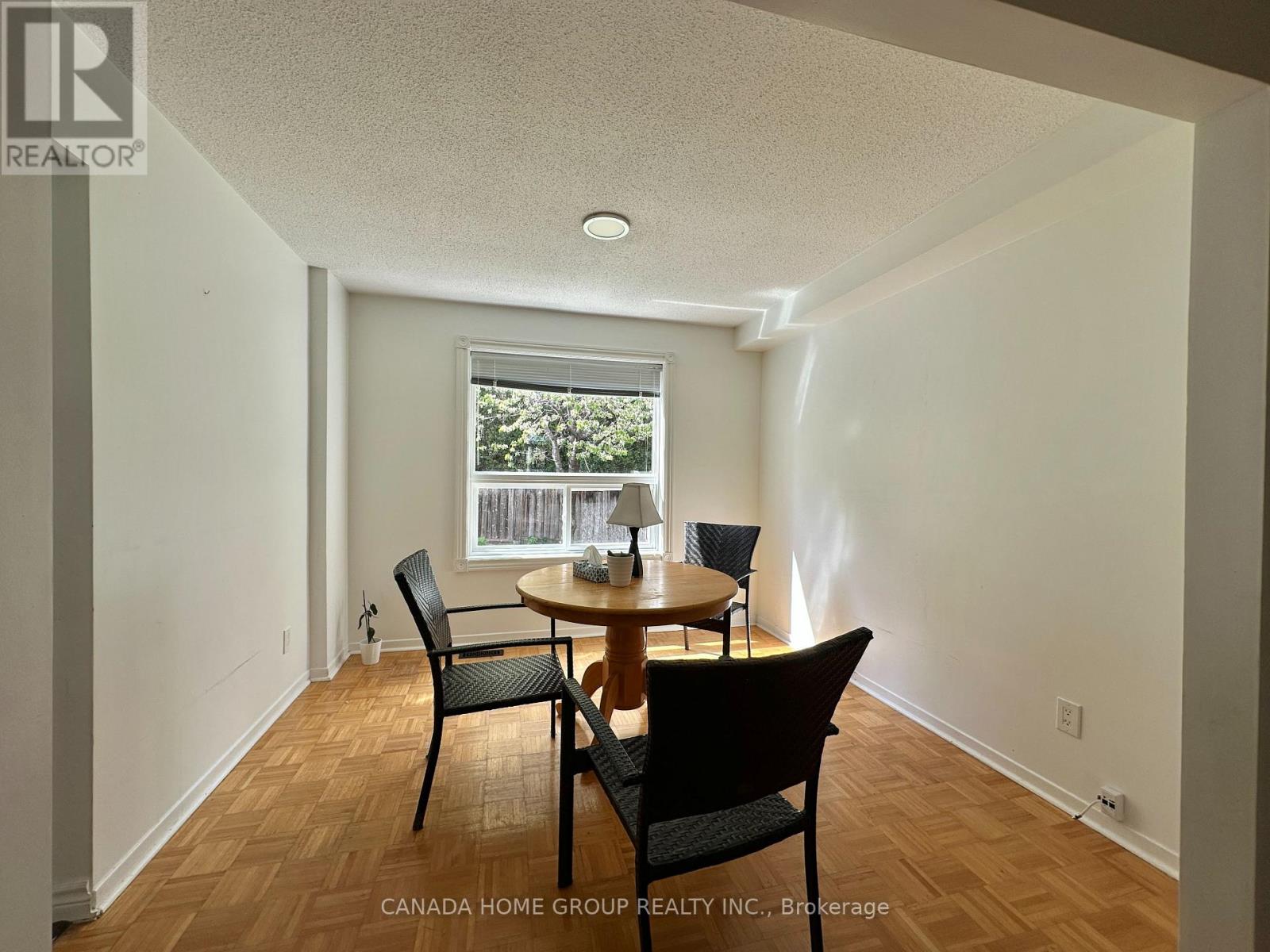 303 Riel Drive, Mississauga, Ontario  L5B 3K1 - Photo 12 - W13031398