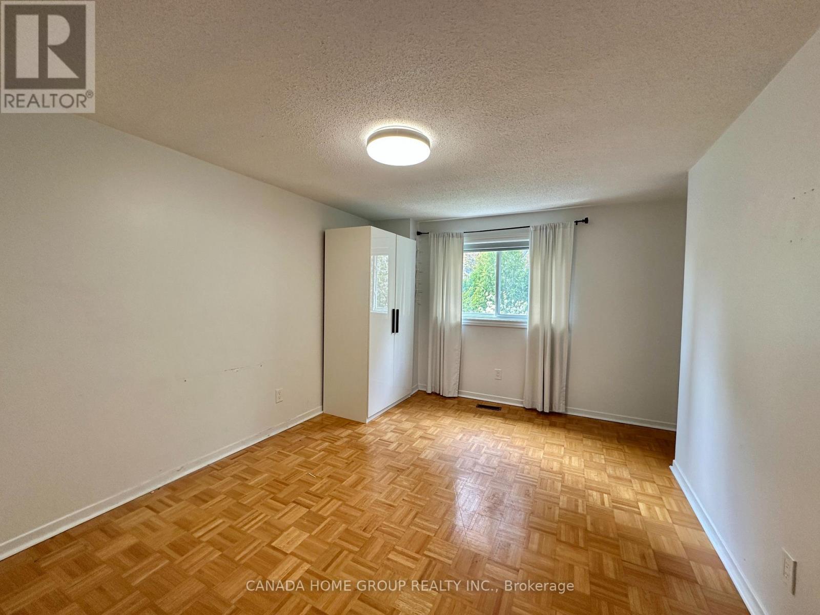 303 Riel Drive, Mississauga, Ontario  L5B 3K1 - Photo 13 - W13031398