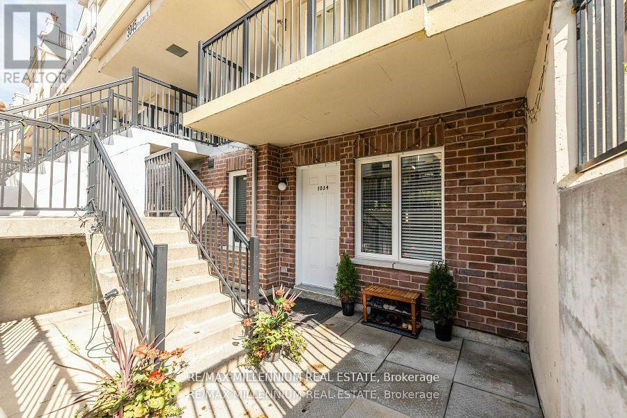 1034 - 3045 Finch Avenue E, Toronto, Ontario  M9M 0A5 - Photo 2 - W13031418