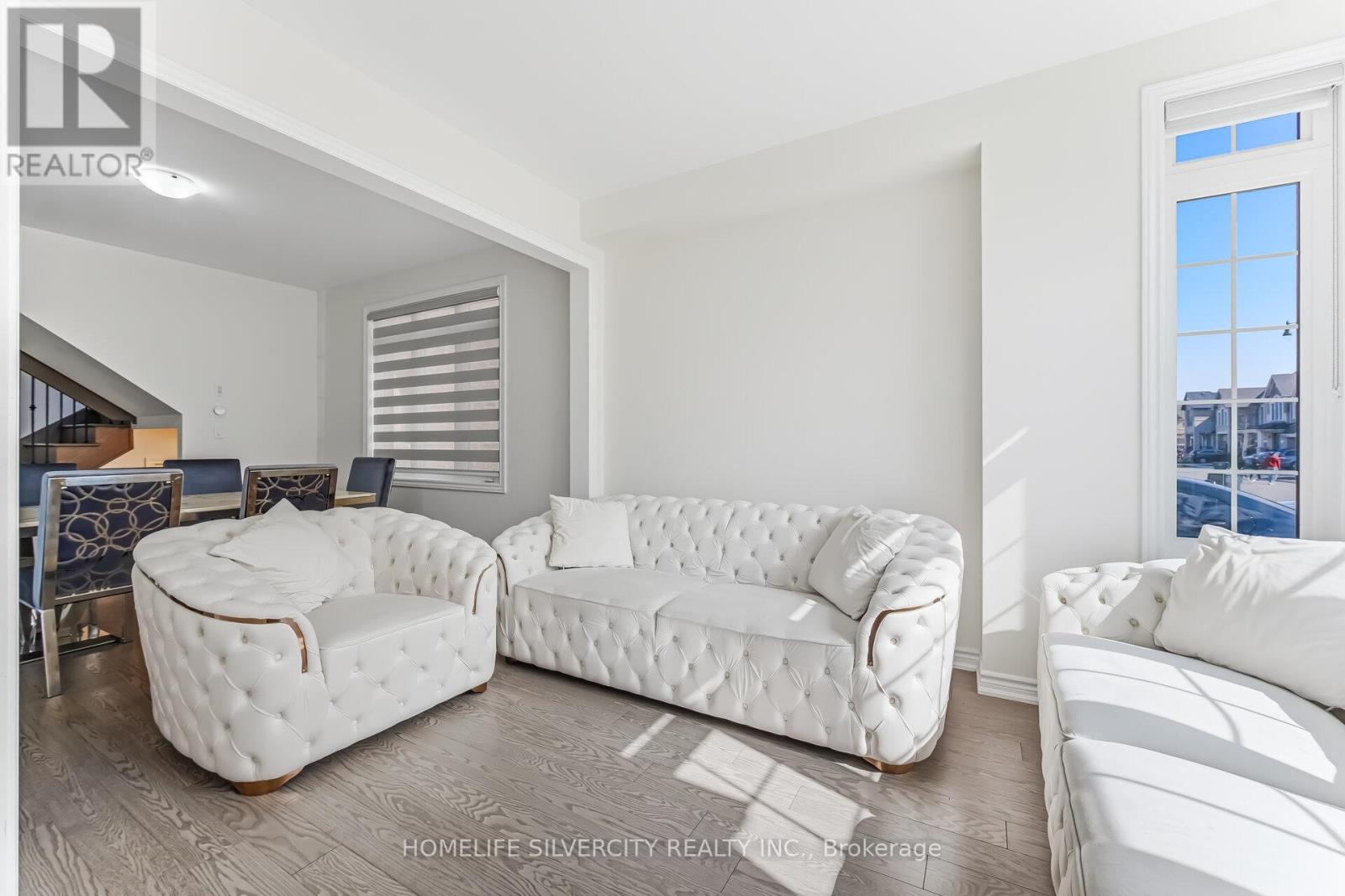 30 Tiger Crescent, Brampton, Ontario  L6R 4C1 - Photo 5 - W13031442