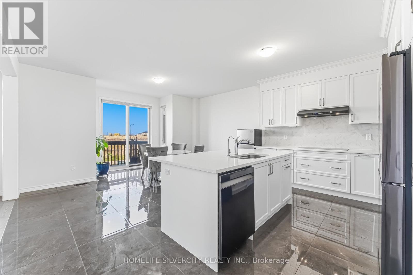 30 Tiger Crescent, Brampton, Ontario  L6R 4C1 - Photo 9 - W13031442