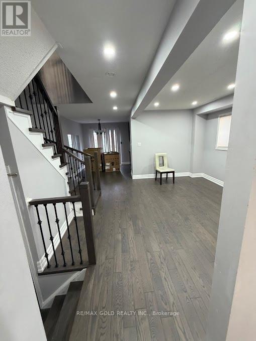 20 Ridge Valley Court, Brampton, Ontario  L6X 4M9 - Photo 7 - W13031478