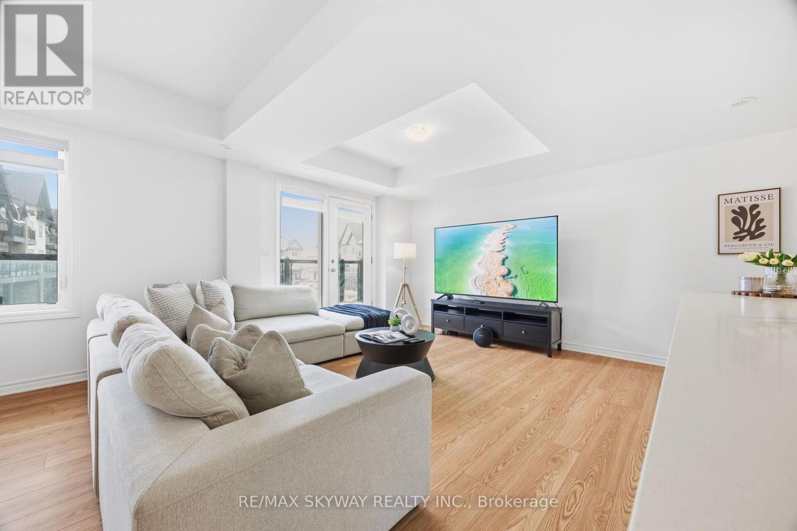 44 Springdale Avenue, Caledon, Ontario  L7C 4L4 - Photo 8 - W13031498