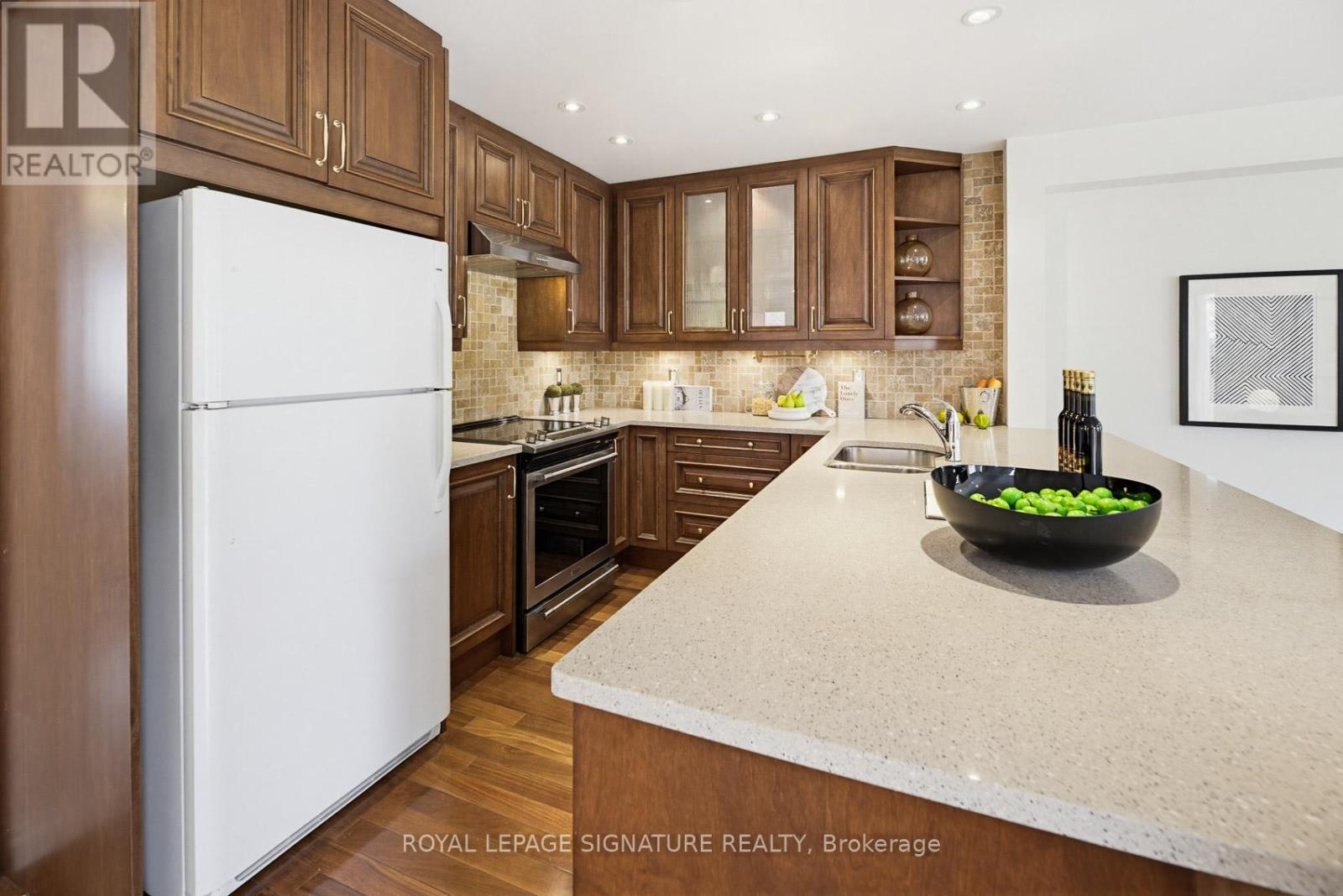 465 Pondview Place, Oakville, Ontario  L6H 6S4 - Photo 11 - W13031554